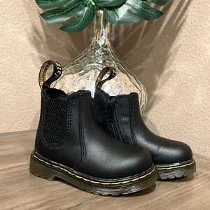 Dr. Martens Toddler Chelsea Boots size 5